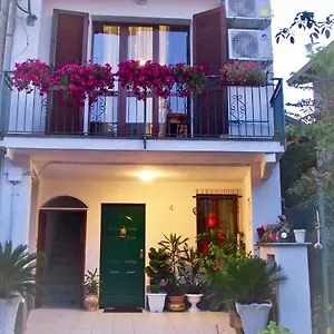 Casa Dei Fiori , Somma Lombardo Italy